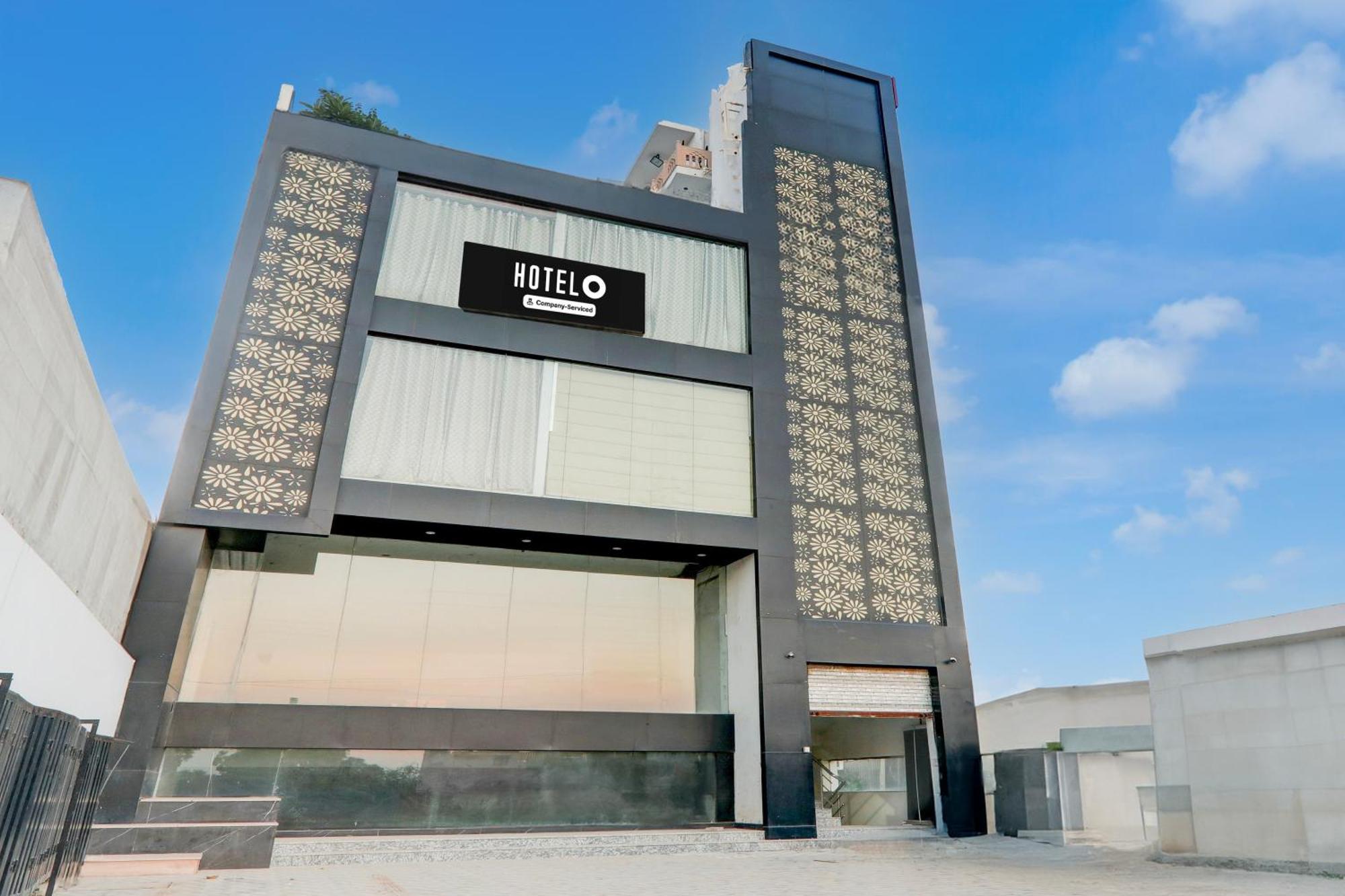 Super Hotel O Banthara Near Airport Banthra Sikandarpur Ngoại thất bức ảnh